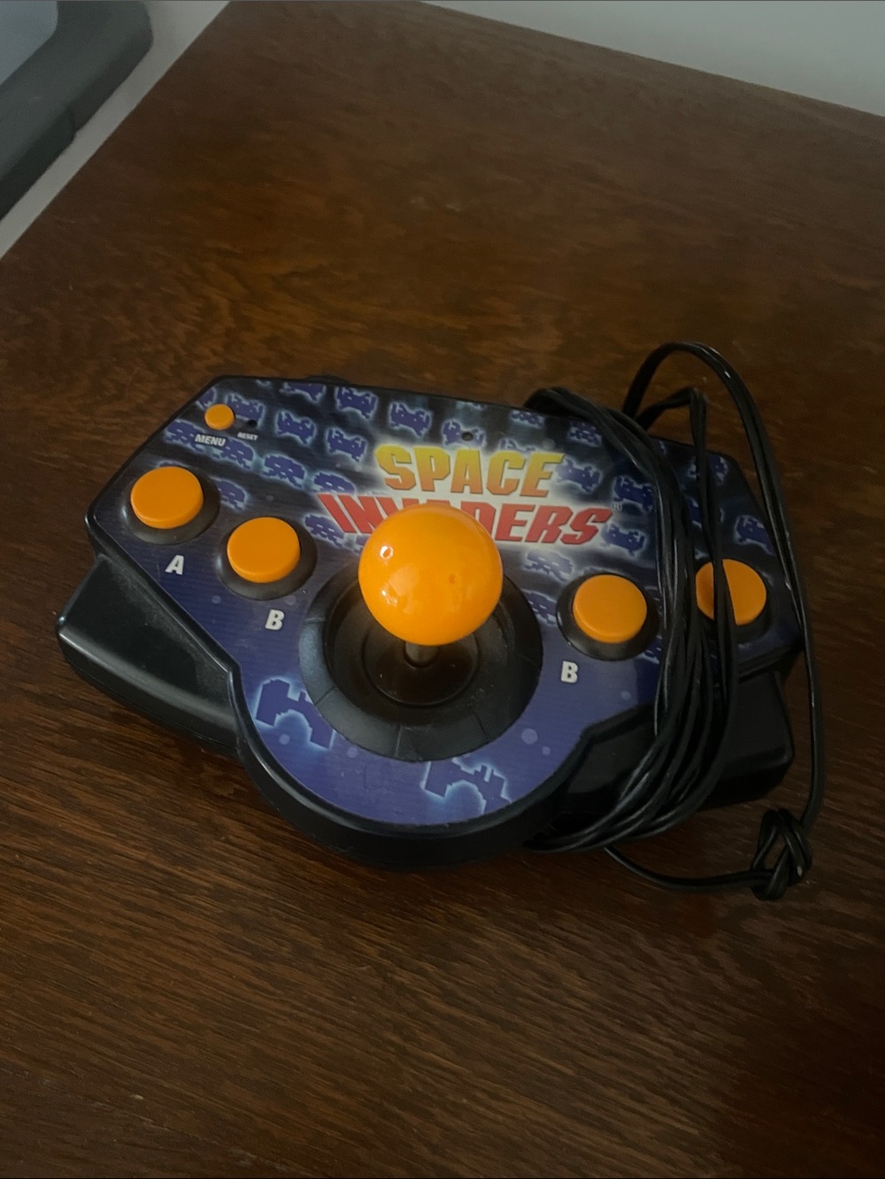 Space invaders plug n play tv game